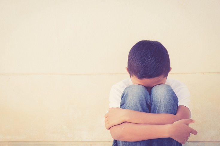 Todo niño que trata con la muerte necesita el apoyo de la comprensión de los adultos