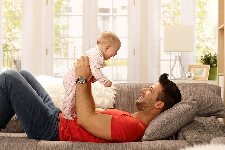 Ser un padre que se queda en casa puede ser mucho más fácil para toda la familia