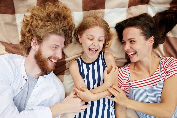 Que tu hijo se ría mucho no significa que esté disfrutando de las cosquillas