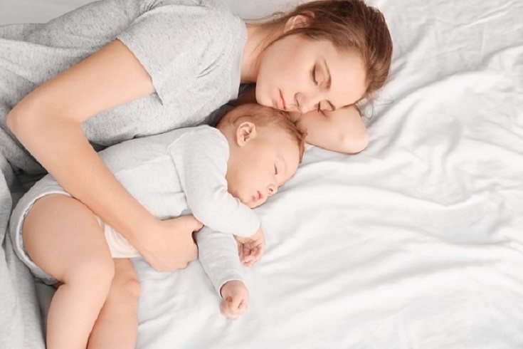Los padres primerizos lo suelen pasar bastante mal a la hora de dormir a los bebés.