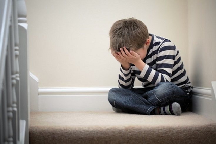 El ambiente inestable en el entorno infantil puede tener efectos negativos