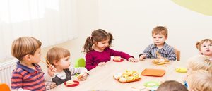 Qué NO debes hacer para alimentar bien a tus hijos