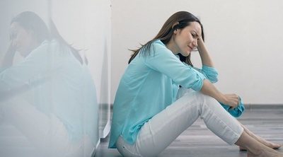 Por qué algunas madres sienten tristeza cuando se hacen cargo del hogar
