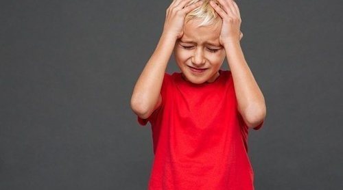 Cómo actuar si tu hijo se golpea la cabeza
