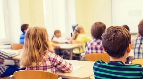 ¿Existe riesgo para la salud el tener las ventanas abiertas en las escuelas?
