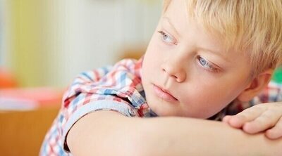 Cómo ayudar a un niño que es despistado