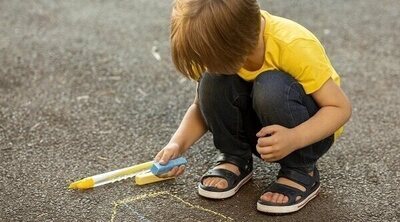 Qué hacer si otros niños no quieren jugar con tu hijo