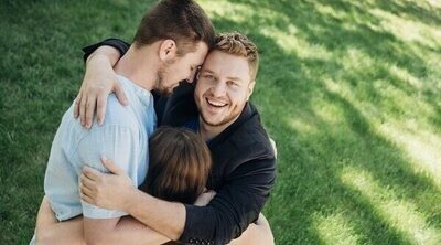 Por qué hay hijos que rechazan los mimos de sus padres