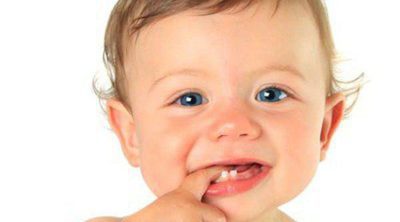 Cuándo salen y cuándo caen los dientes de leche