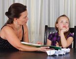 No sé cómo actuar con la hija adolescente de mi pareja