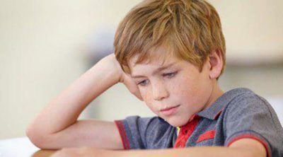 6 razones por las que tu hijo pequeño puede estar bajando su rendimiento escolar