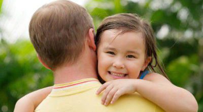 Las diferencias entre adoptar y ser padres de acogida