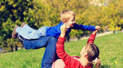 Cómo reír con los niños pequeños