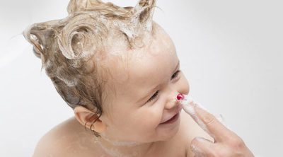 ¿A qué hora del día es mejor bañar al bebe?