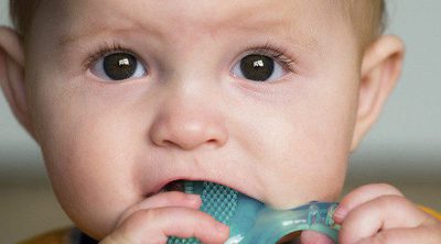 El nacimiento tardío de los dientes del bebé
