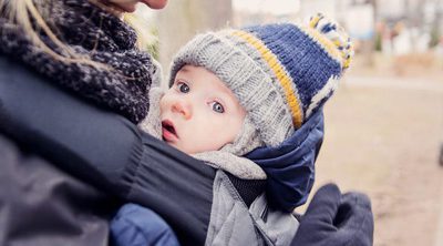 Consejos para portear a un bebé en invierno
