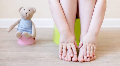 Cómo combatir el estreñimiento en niños