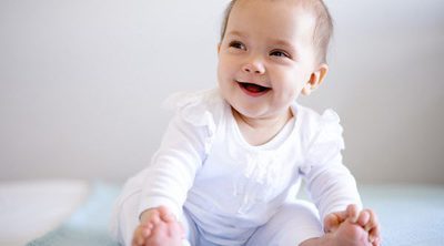 ¿Cuándo aprenden los bebés a sentarse?