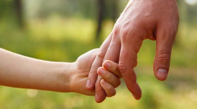 ¿Qué pasa con los niños si se quedan huérfanos?