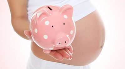 ¿Quién paga la baja por maternidad?