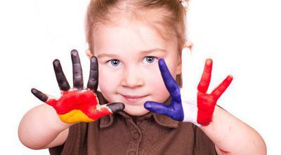 Los beneficios de criar a niños y niñas bilingües