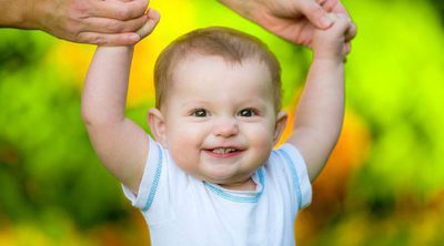 Qué hacer si mi hijo tarda en aprender a caminar