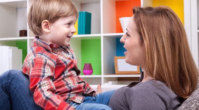 Qué hacer si mi hijo tarda en aprender a hablar