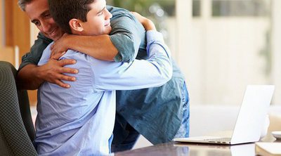 Mi hijo es homosexual: cómo apoyarle