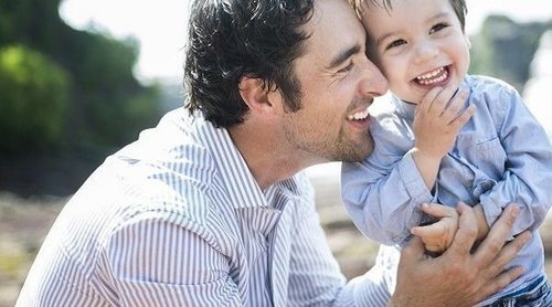 Si eres un padre helicóptero estarás afectando a tu salud
