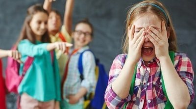 Por qué un niño se convierte en acosador escolar