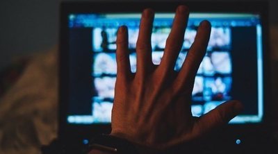 Cómo ayudar a un adolescente adicto al porno
