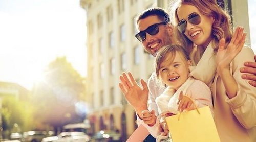 Enseña a tus hijos a saludar correctamente