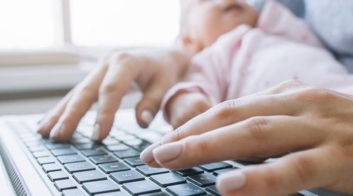 ¿Eres madre trabajadora? Puedes compaginar trabajo y familiar ¡y ser feliz!