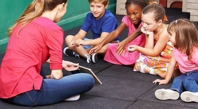 Qué enseña la pedagogía blanca a los niños