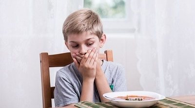 Cómo prevenir los vómitos frecuentes en niños pequeños