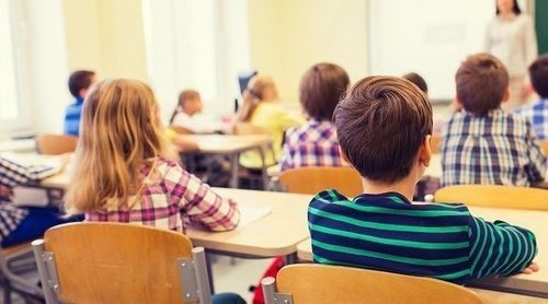 ¿En las escuelas hay "chicas malas" y "chicos malos"?