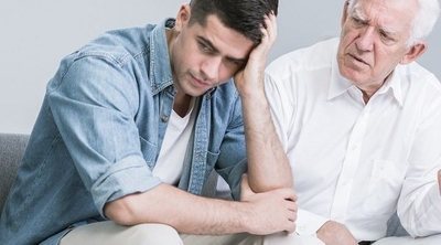 Consejos para mantener el contacto con tus nietos adultos