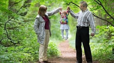 Por qué los niños necesitan a los abuelos en sus vidas