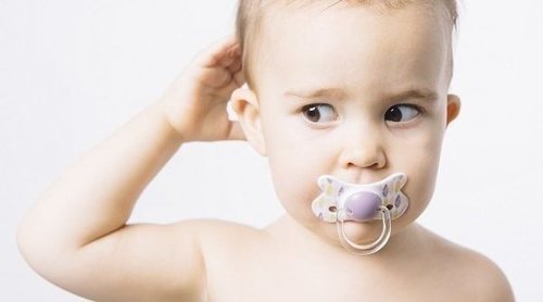 ¿Es normal que un bebé de 20 meses no diga palabras?