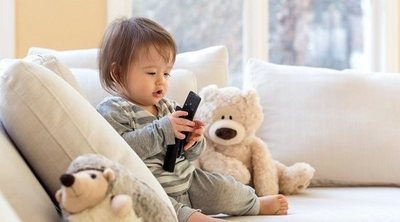 Los vídeos de Baby Einstein, ¿son educativos o solo son entretenimiento?
