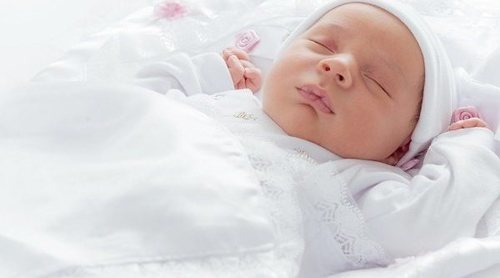 Consejos y cuidados importantes para los bebés recién nacidos