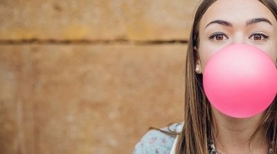 Mascar chicle, ¿puede darle dolor de cabeza a tus hijos?