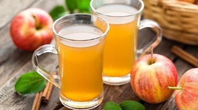 Zumo de manzana para el estreñimiento de bebés