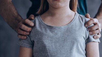 Cómo evitar el síndrome de hombros caídos en los niños