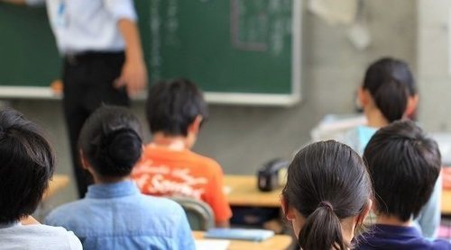 ¿Cómo le ha ido a tu hijo en la escuela? Guía para padres de niños callados