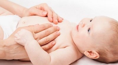 Piel con piel con papá: el primer contacto más importante