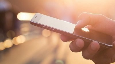 Cómo responder a un padre molesto a través de un mensaje de texto