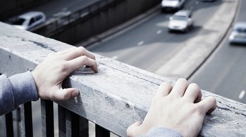 Causas comunes del suicidio en la adolescencia