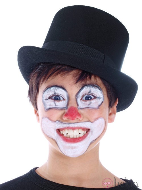 Maquillaje de payaso clásico para niños