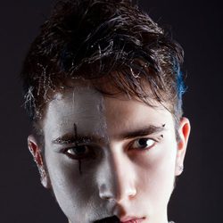 Maquillaje de vampiro gótico para Halloween